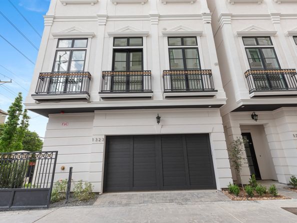 1323 Peden Street, Houston TX 77006
