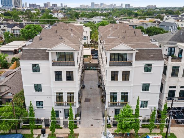 1323 Peden Street, Houston TX 77006