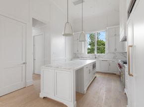 1323 Peden Street, Houston TX 77006