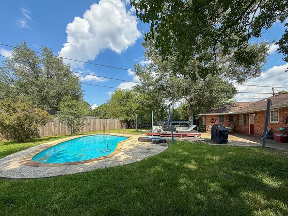 8902 Blankenship Drive, Houston TX 77080