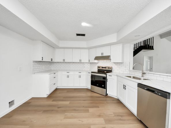 11910 Green Glade Drive, Houston TX 77099