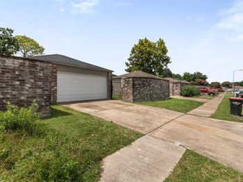 9302 Homeland Drive