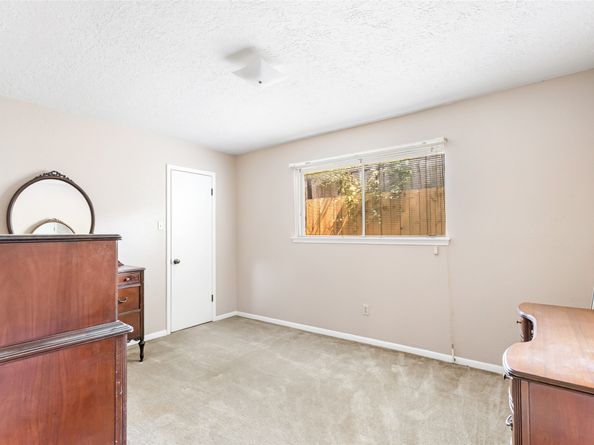 338 Evanston Street, Houston TX 77015