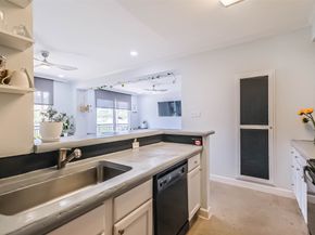 4515 Briar Hollow Place Place 307, Houston TX 77027