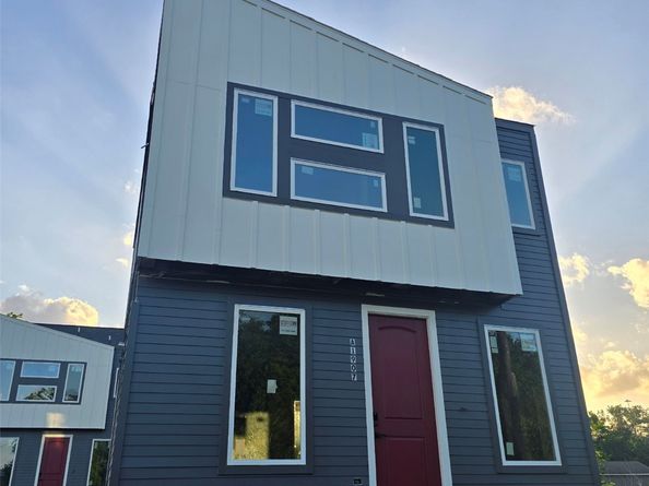 3206 Retta Street, Houston TX 77026