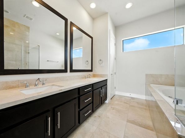 1812 Thompson Street, Houston TX 77007