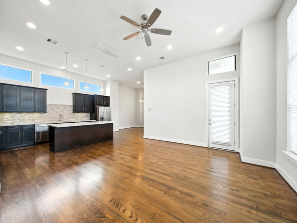 1812 Thompson Street, Houston TX 77007