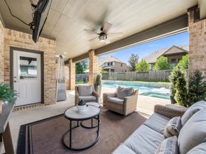 1803 Graystone Hills Drive, Conroe TX 77304