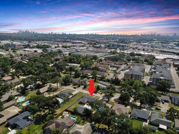 5202 Lamonte Lane, Houston TX 77092