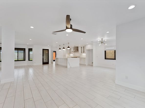 2611 Teague Road, Houston TX 77080