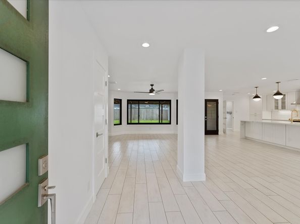 2611 Teague Road, Houston TX 77080