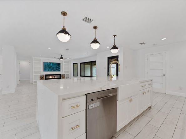 2611 Teague Road, Houston TX 77080