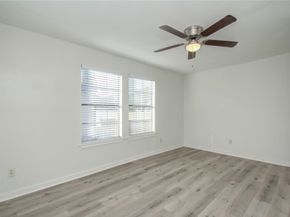1051 W Little York Road, Houston TX 77091