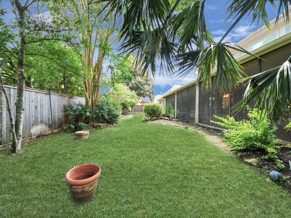 11 Foxworth Court, Sugar Land TX 77479