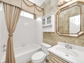 11 Foxworth Court, Sugar Land TX 77479