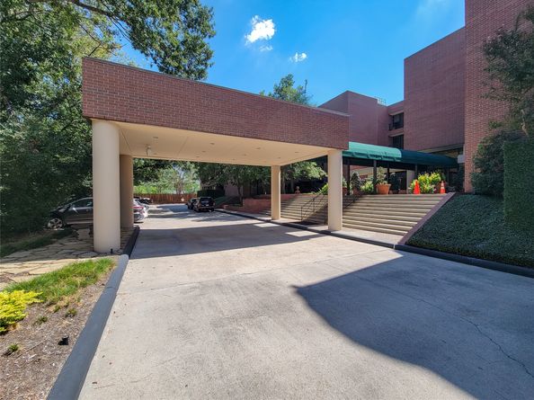 9333 Memorial Drive 410, Houston TX 77024