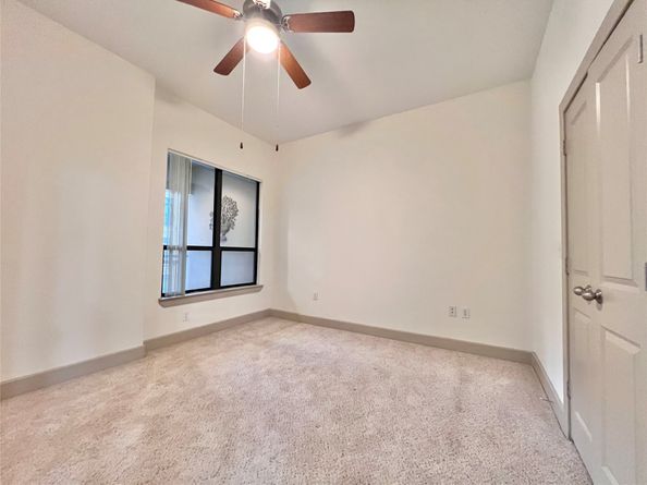 1901 Post Oak Boulevard 3506, Houston TX 77056