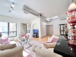 1901 Post Oak Boulevard 3506, Houston TX 77056