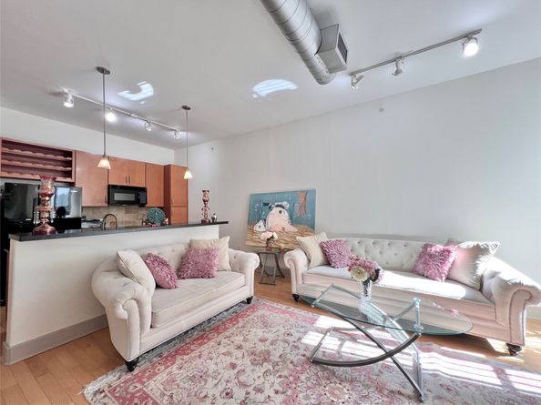 1901 Post Oak Boulevard 3506, Houston TX 77056