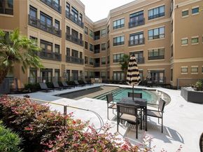 1901 Post Oak Boulevard 3506, Houston TX 77056