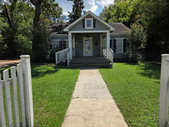 417 W Lewis Street W, Conroe TX 77301
