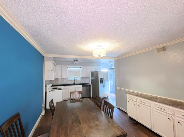 2574 Marilee Lane 2, Houston TX 77057