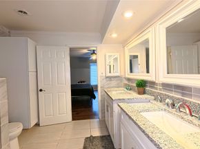 2574 Marilee Lane 2, Houston TX 77057