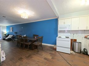 2574 Marilee Lane 2, Houston TX 77057