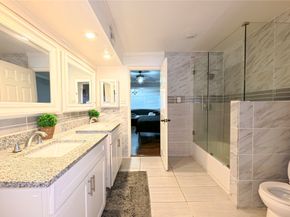 2574 Marilee Lane 2, Houston TX 77057