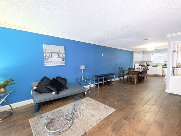2574 Marilee Lane 2, Houston TX 77057