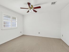 922 Centerwood Drive, Houston TX 77013