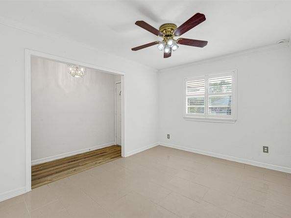 922 Centerwood Drive, Houston TX 77013