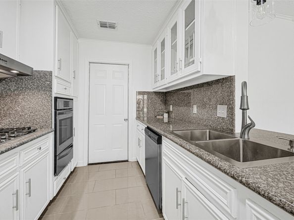 922 Centerwood Drive, Houston TX 77013