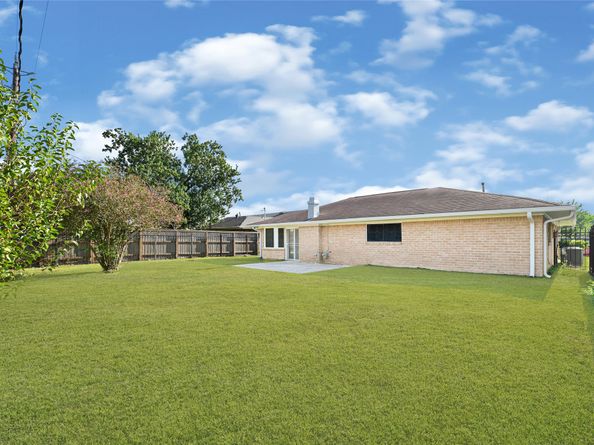 922 Centerwood Drive, Houston TX 77013