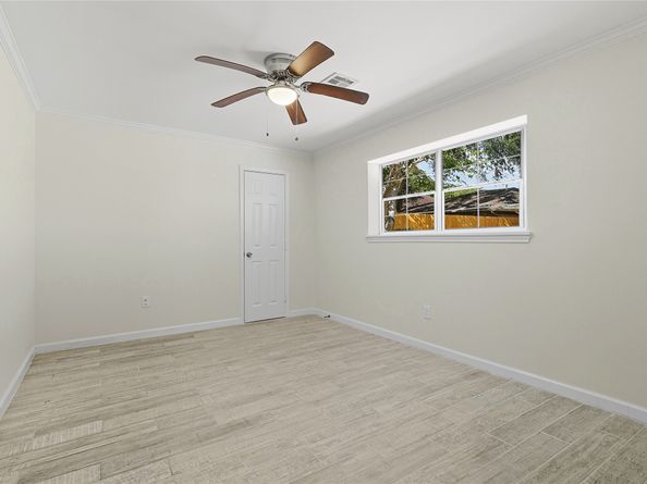 5719 Cerritos Drive, Houston TX 77035