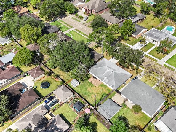 5719 Cerritos Drive, Houston TX 77035