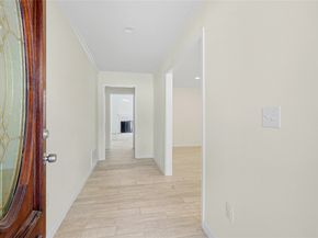 5719 Cerritos Drive, Houston TX 77035