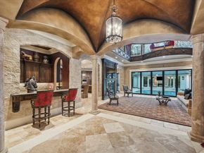 11095 Memorial Drive, Houston TX 77024