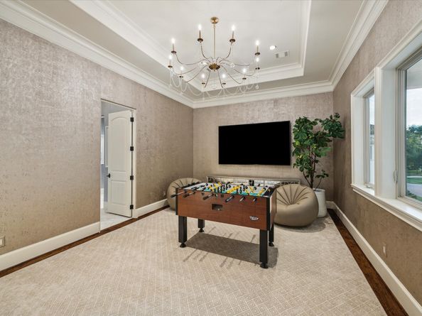 11095 Memorial Drive, Houston TX 77024