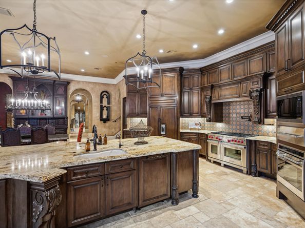 11095 Memorial Drive, Houston TX 77024