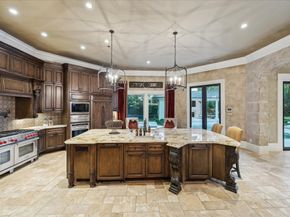 11095 Memorial Drive, Houston TX 77024