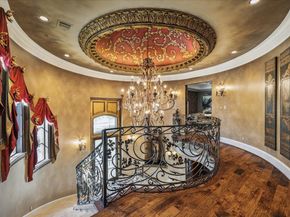 11095 Memorial Drive, Houston TX 77024