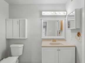 5667 Birchmont Drive H, Houston TX 77091