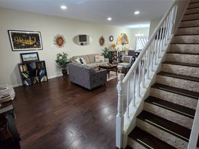 1805 Stoney Brook Drive 103, Houston TX 77063