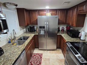 1805 Stoney Brook Drive 103, Houston TX 77063
