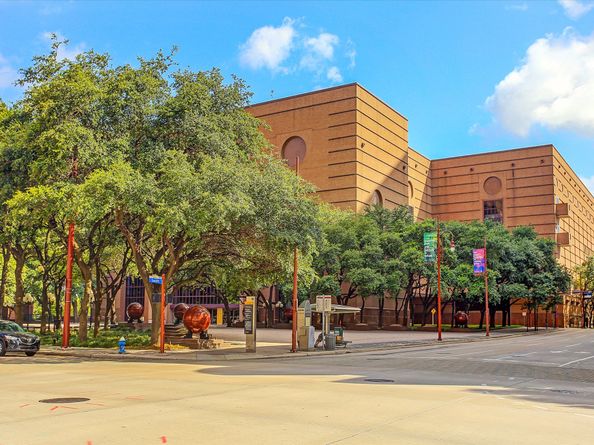 1111 Caroline Street 2908, Houston TX 77010