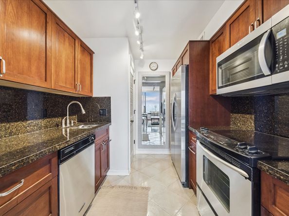 1111 Caroline Street 2908, Houston TX 77010