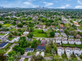 4909 Higgins Street A/B, Houston TX 77033