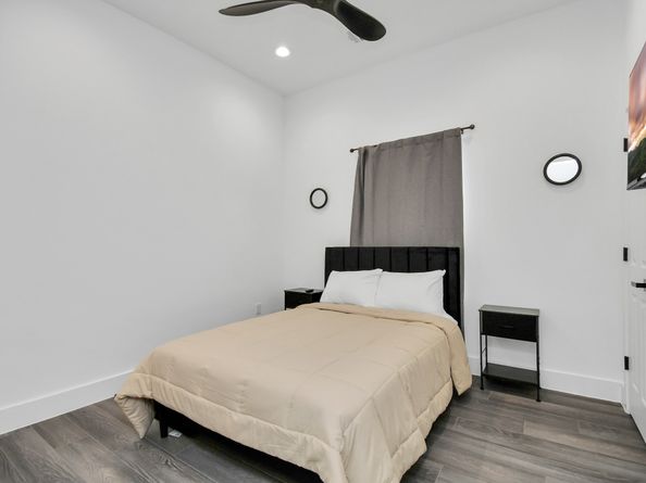 4909 Higgins Street A/B, Houston TX 77033