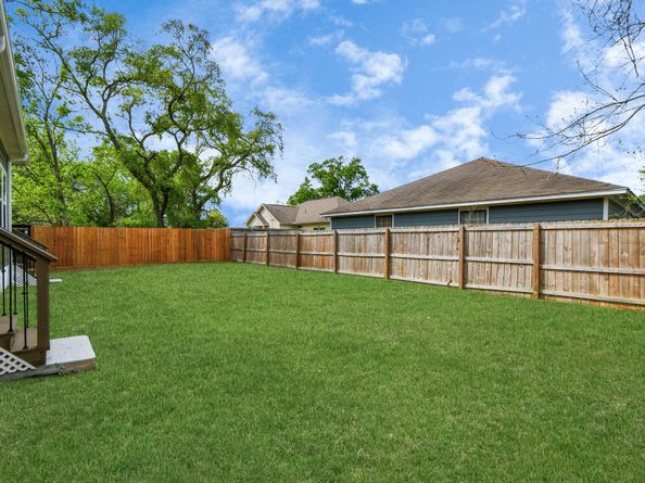 4909 Higgins Street A/B, Houston TX 77033